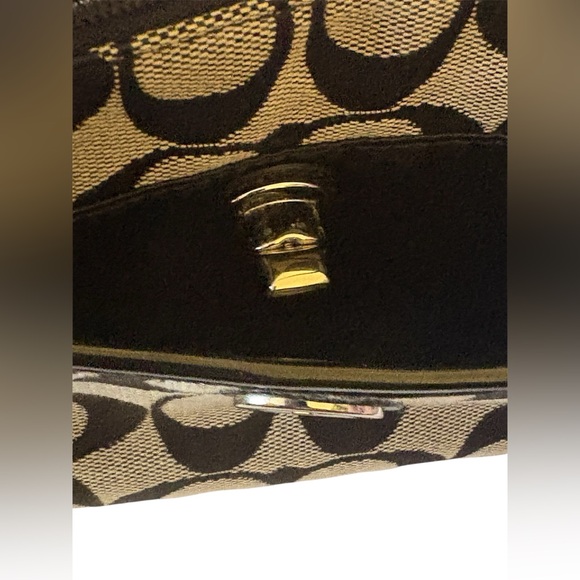 COACH Signature C Medium Wristlet BLACK/Grey Jacquard with hangtag and turnlock - Picture 3 of 9